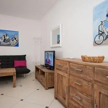 Nathalie Apartment *